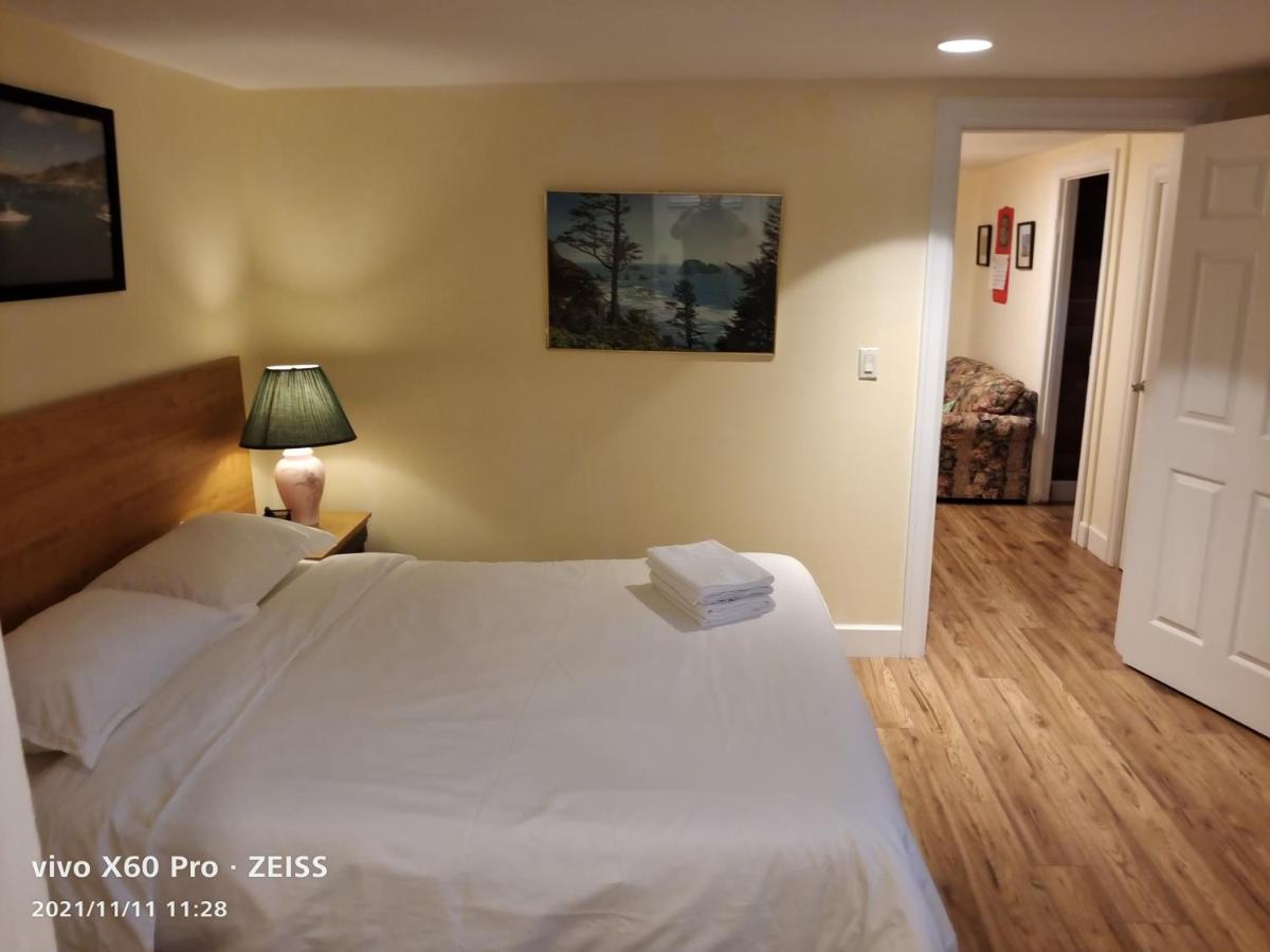 Romantic Homestay Coquitlam Bagian luar foto